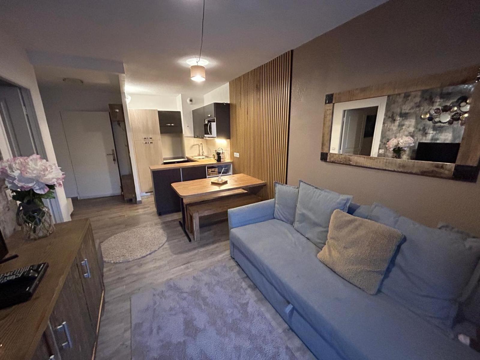 Superbe Appartement Avec Piscine Et Garage Péone 외부 사진